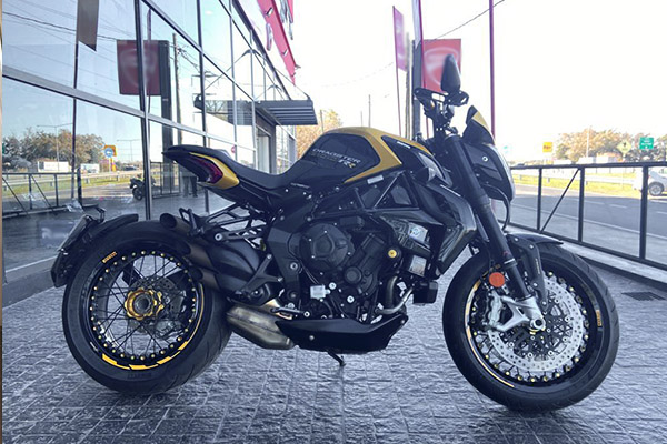 ducati monster 797