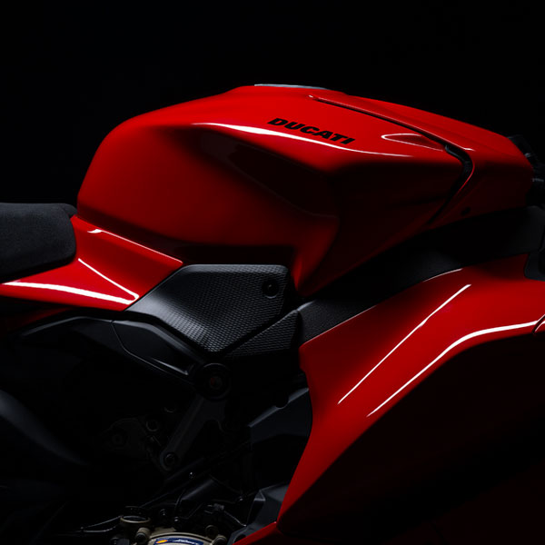 Panigale V4