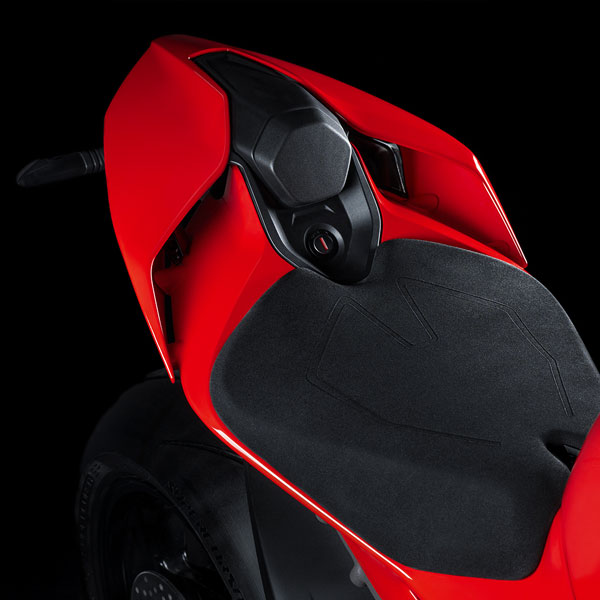 Panigale V4